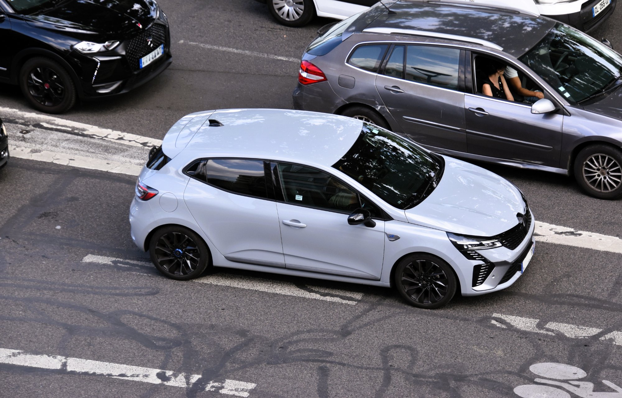 2025 Renault Clio V ön cephe detayı